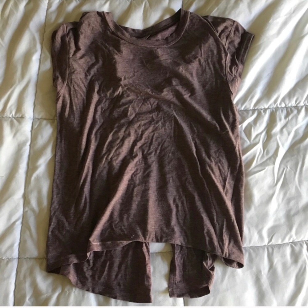 Lululemon top size 6